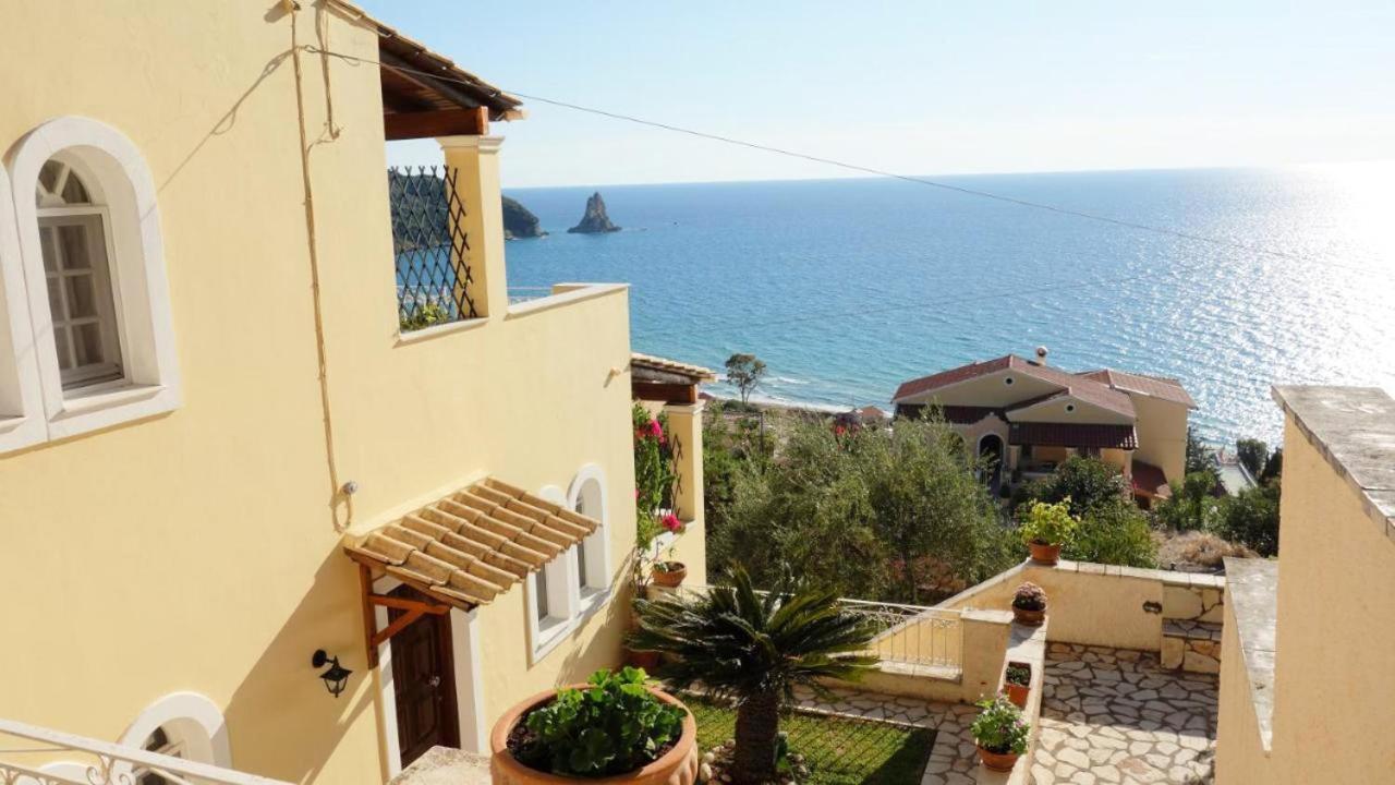Appartement Natalia A With Panoramic Sea Views Of Agios Gordios Bay *